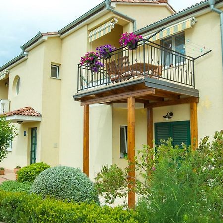 Apartments Emma Biograd na Moru Kültér fotó