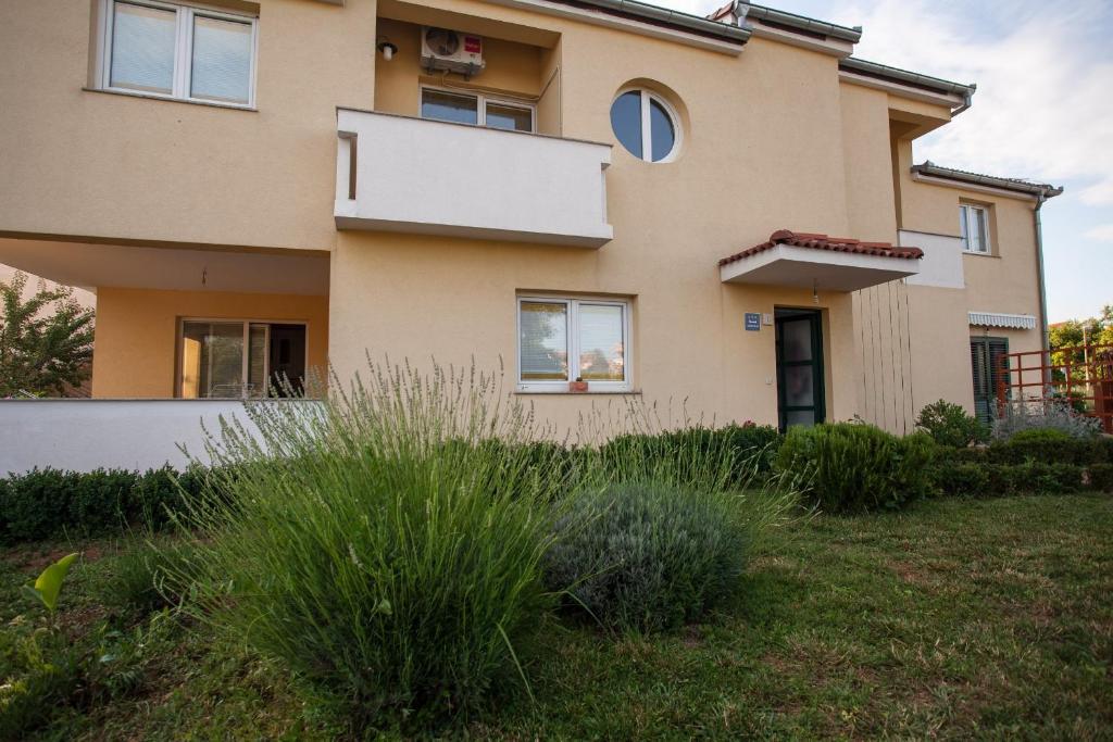 Apartments Emma Biograd na Moru Kültér fotó