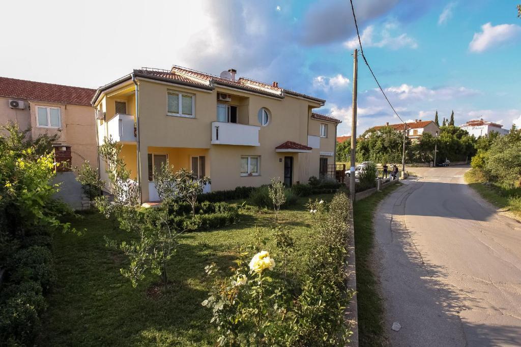 Apartments Emma Biograd na Moru Kültér fotó