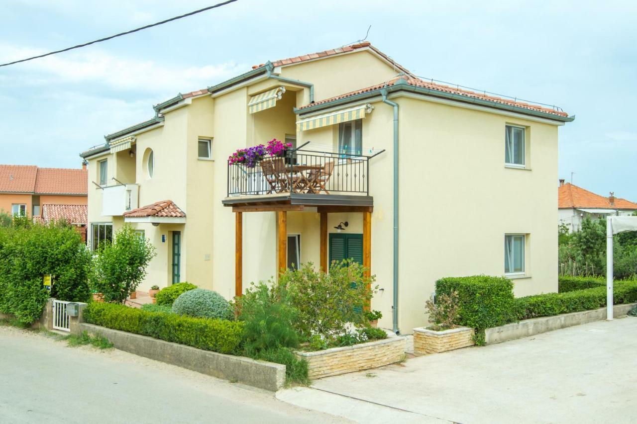 Apartments Emma Biograd na Moru Kültér fotó